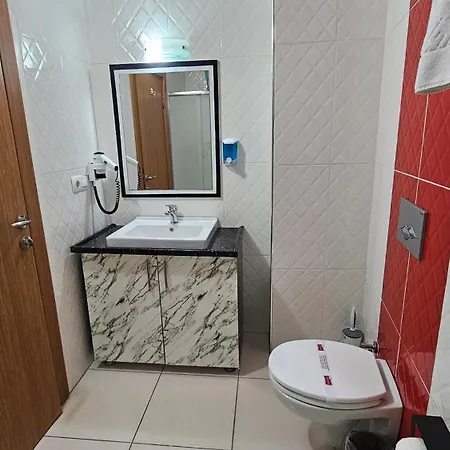 Pointbreak Otel *